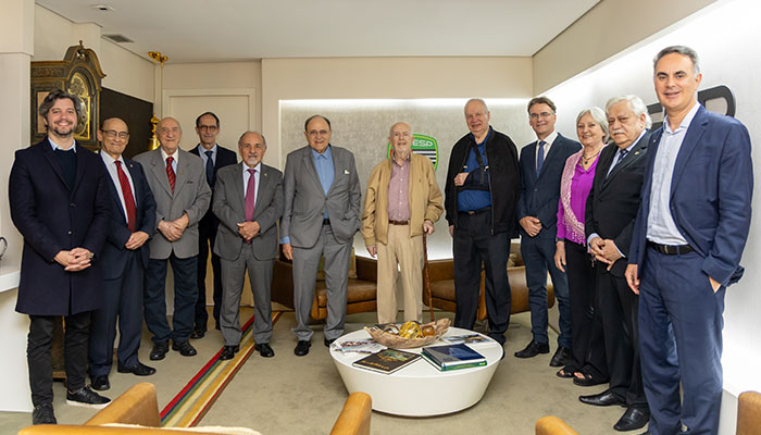 Presidente da Afresp e diretor da Associação dos Antigos Alunos das Arcadas visitam AFPESP