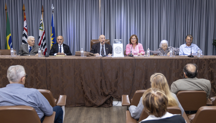 Acadêmicos elegem oito novos membros titulares à ALCA