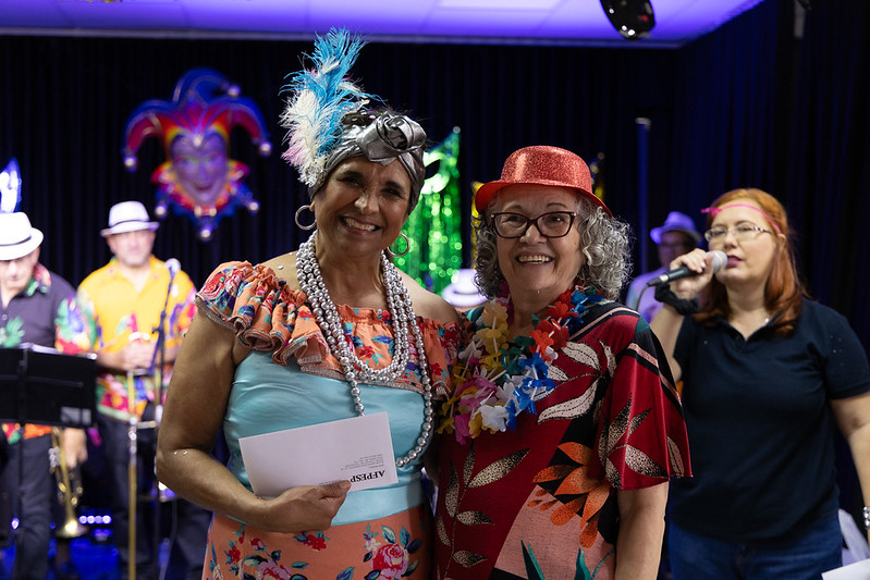 0220 imagem interna VanildeAnaMaria CarnavalCBI