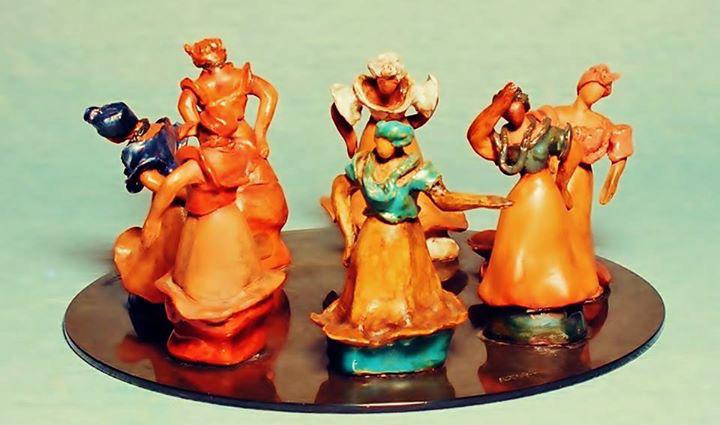 0526 imagem interna DancadasYabas Escultura ceramicavidrada