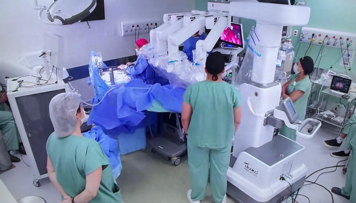 USP realiza primeiras telecirurgias robóticas do SUS